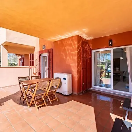 New Premium Flat With Pool Access In * מארבלה