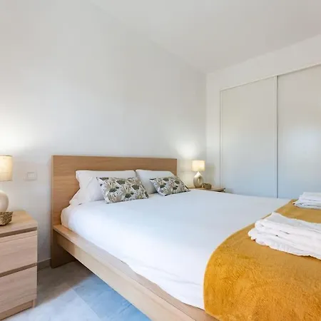 New Premium Flat With Pool Access In דירה מארבלה