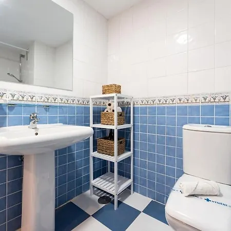 New Premium Flat With Pool Access In * מארבלה