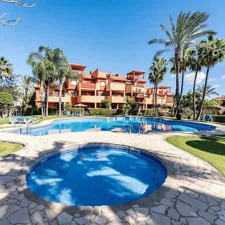 Apartamento New Premium Flat With Pool Access In